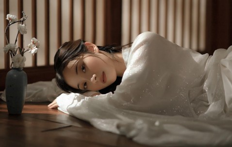 怀孕初期鲜艳的血正常吗